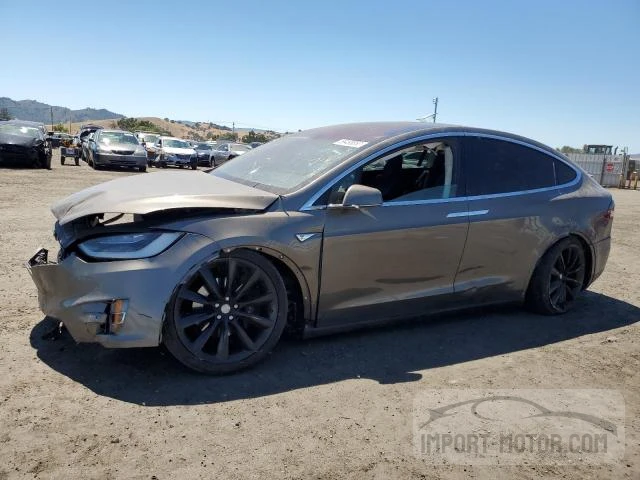 Tesla Model x (2016)