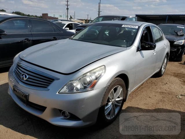 Infiniti G (2013)