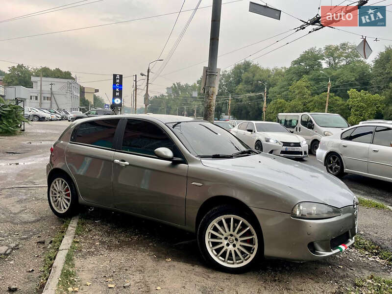 Alfa-romeo 147 (2005)