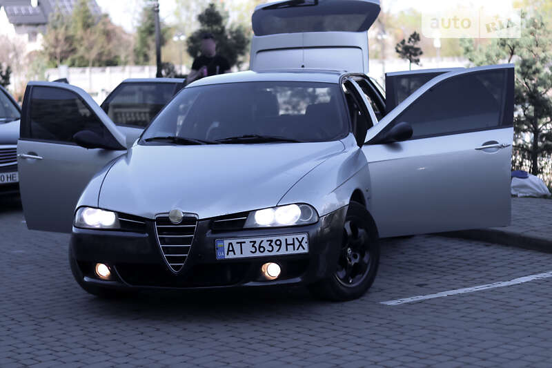 Alfa-romeo 156 (2004)