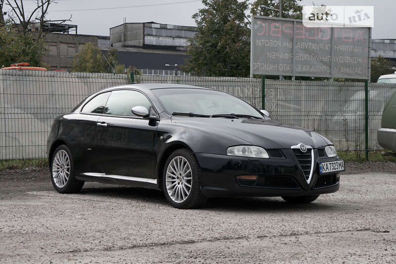Alfa-romeo Gt (2009)