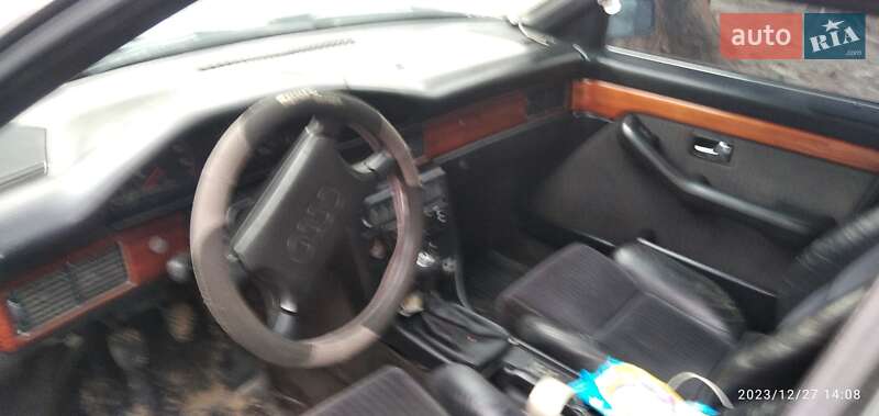 Audi 200 (1990)