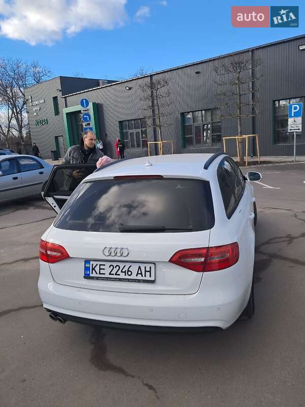 Audi A4 avant (2015)