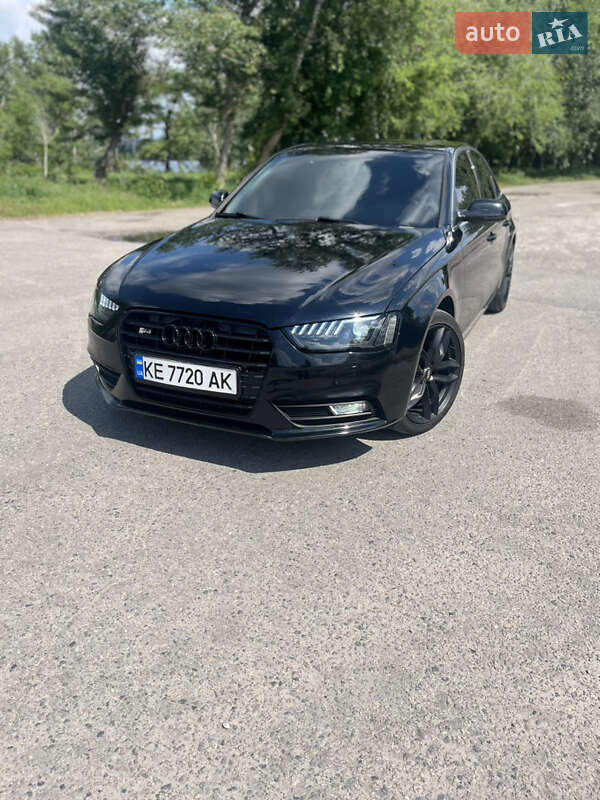 Audi A4 (2012)