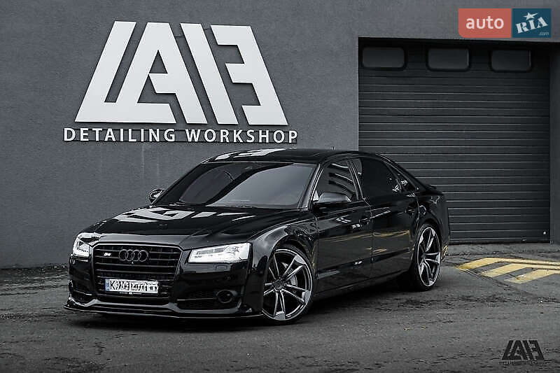 Audi A8 (2015)