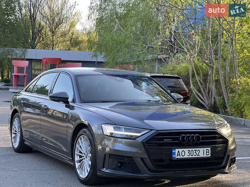 Audi A8 (2021)