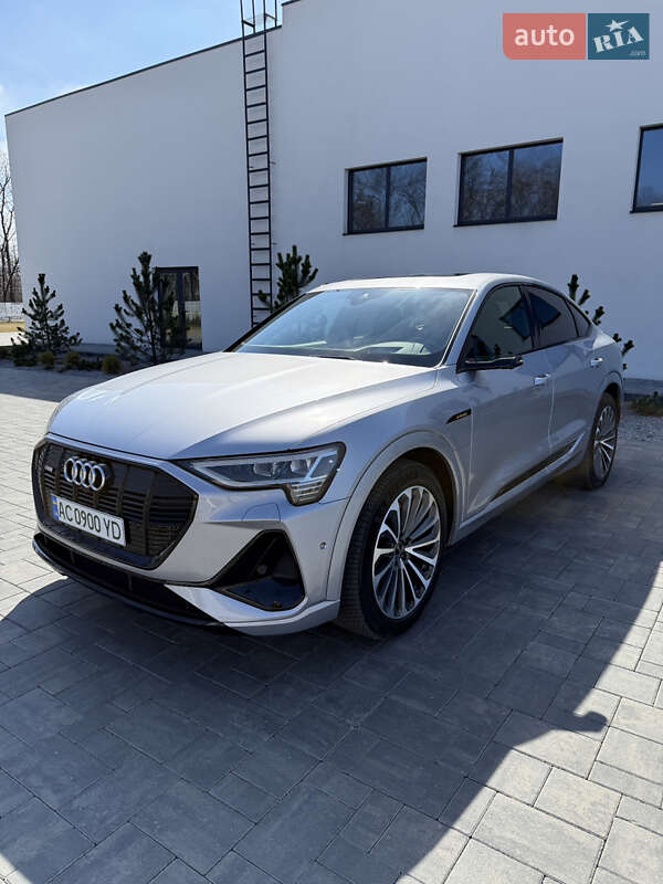 Audi E-tron sportback (2021)