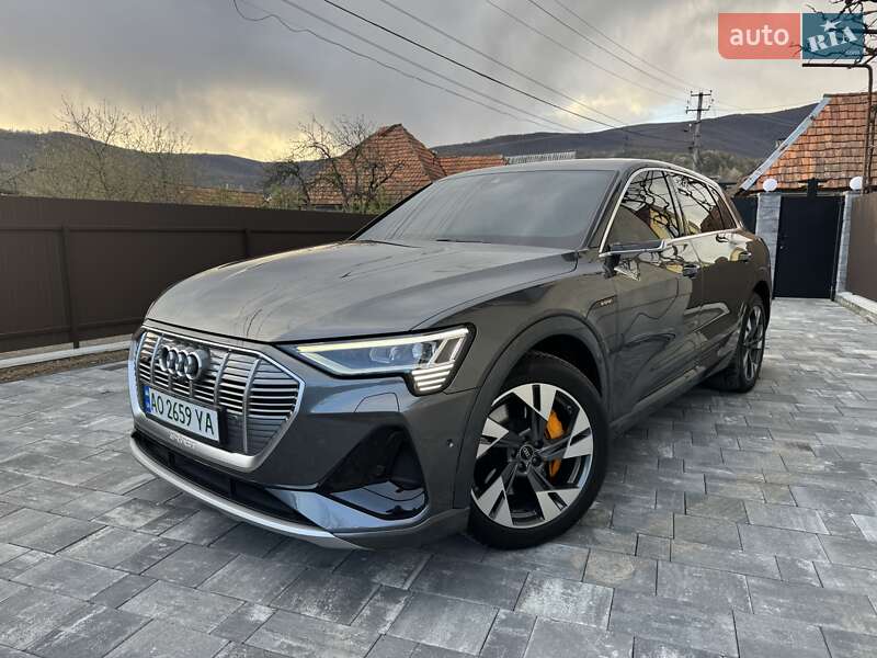 Audi E-tron (2020)