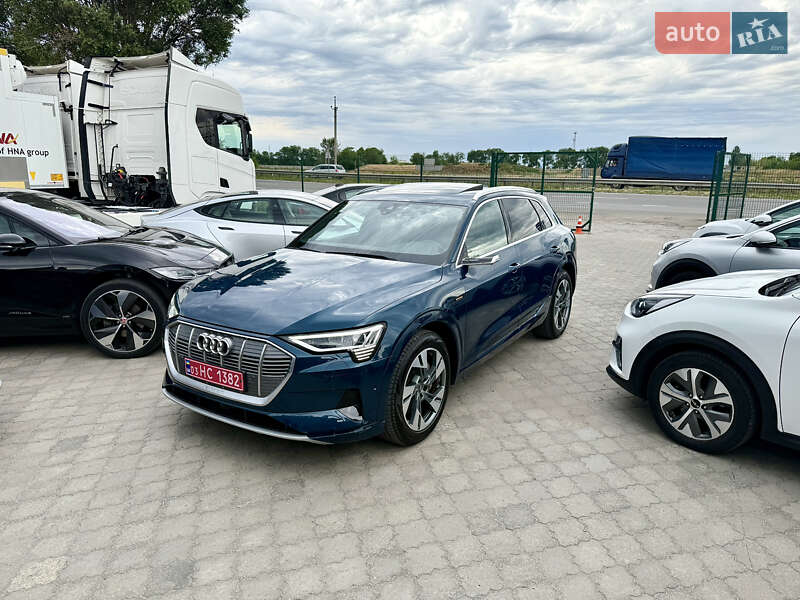 Audi E-tron (2020)