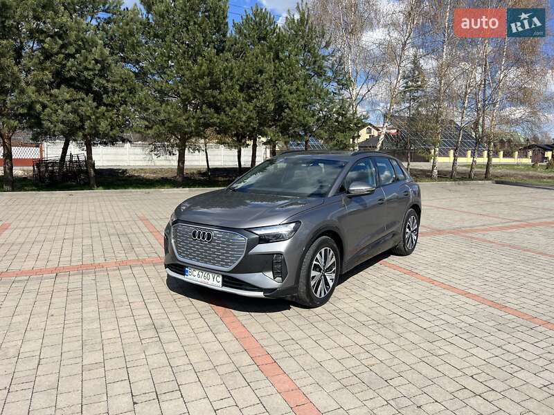 Audi Q4 e-tron (2022)