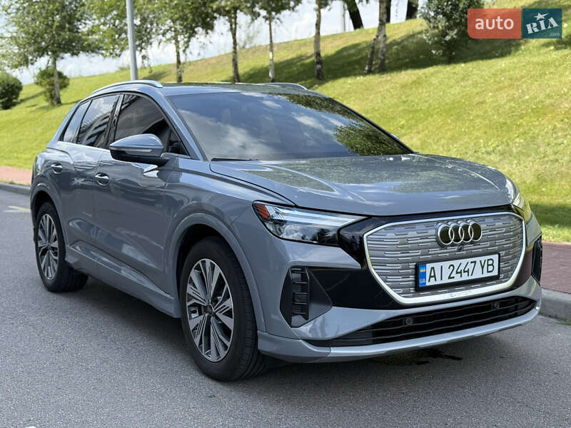 Audi Q4 e-tron (2023)
