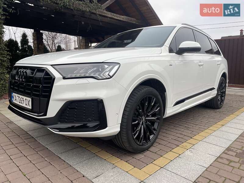 Audi Q7 (2023)