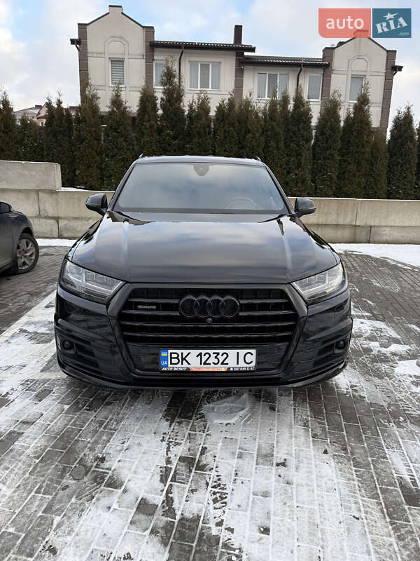 Audi Q7 (2016)