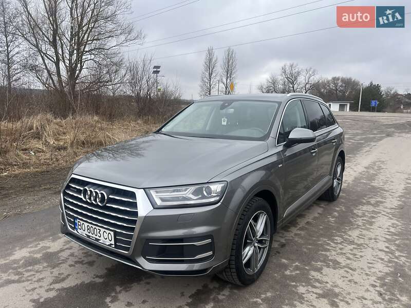 Audi Q7 (2016)