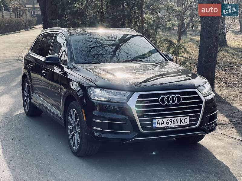 Audi Q7 (2016)
