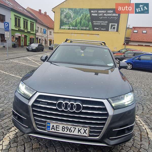 Audi Q7 (2015)