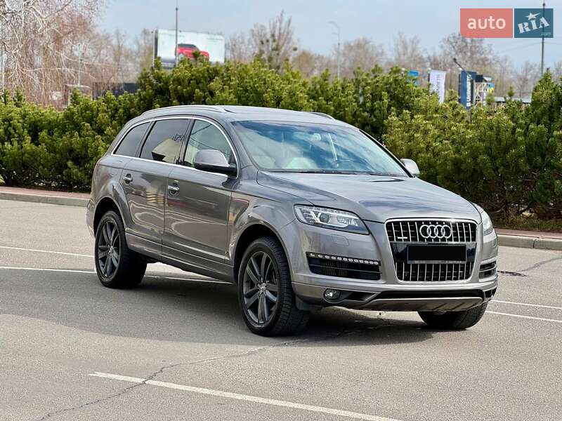 Audi Q7 (2010)