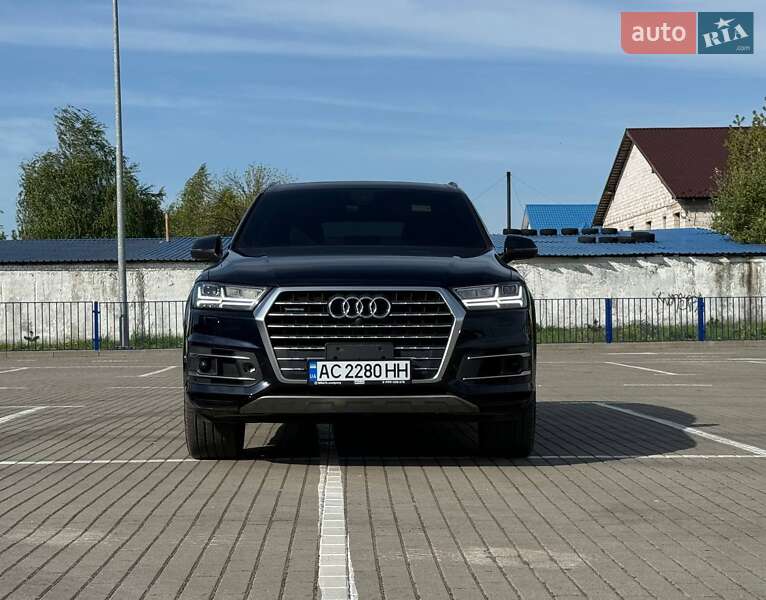 Audi Q7 (2016)