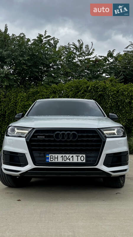 Audi Q7 (2017)