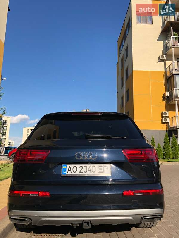 Audi Q7 (2017)