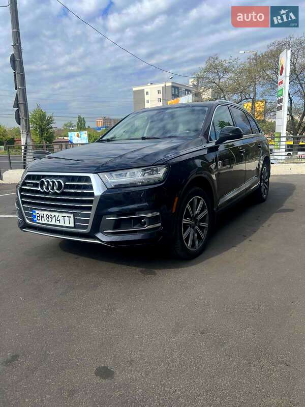 Audi Q7 (2016)