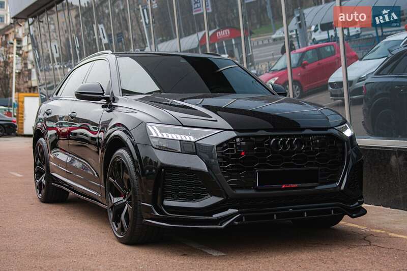 Audi Rs q8 (2023)