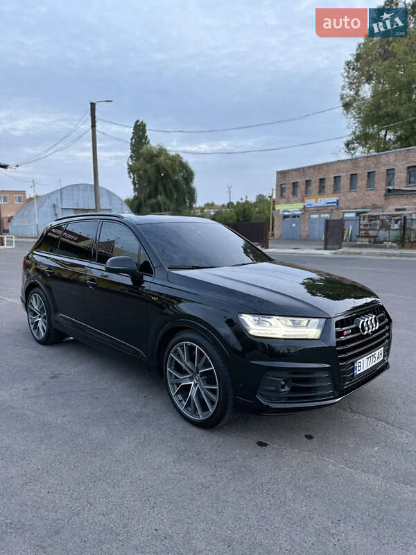 Audi Sq7 (2017)
