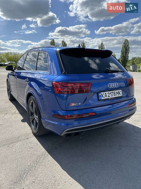 Audi Sq7 (2017)