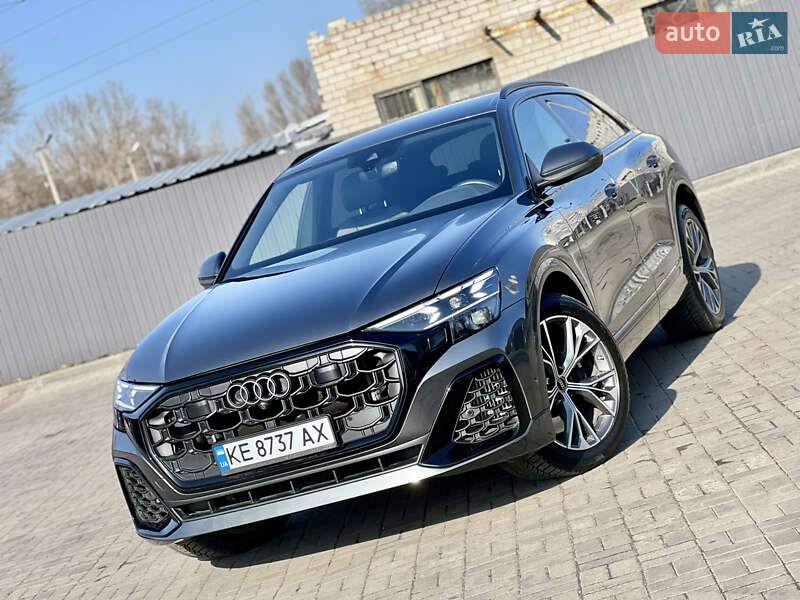 Audi Sq8 (2023)
