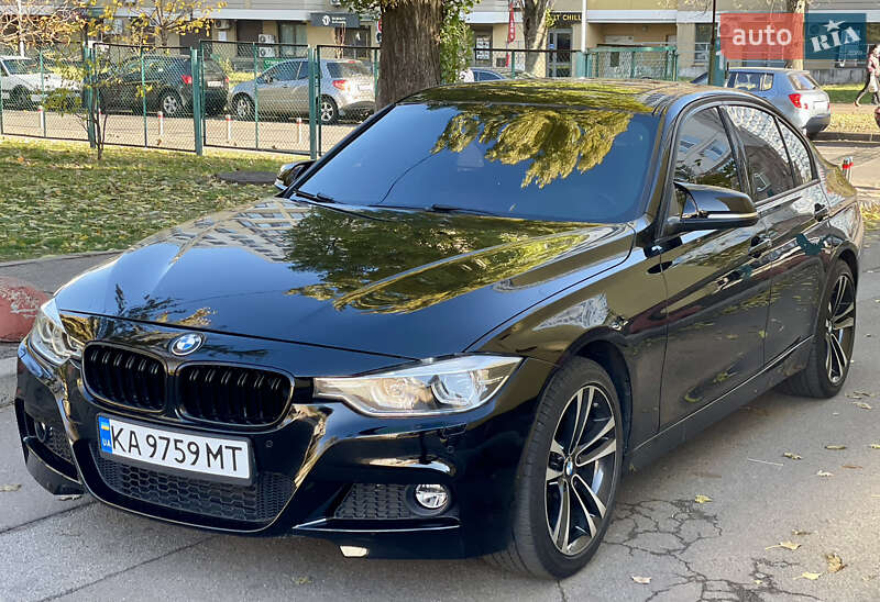 Bmw 330i xdrive (2017)