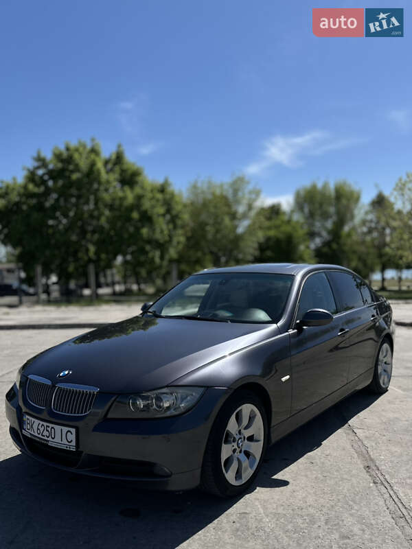 Bmw 3 series (2004)