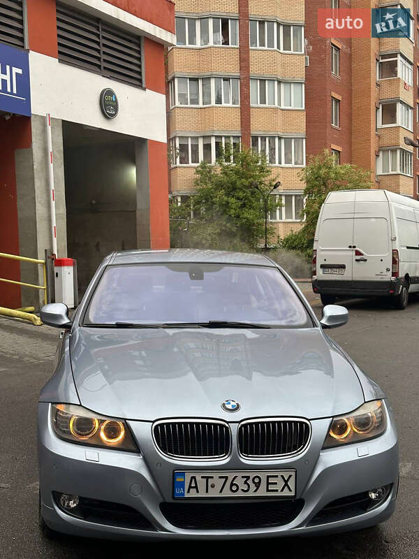Bmw 3 series (2010)