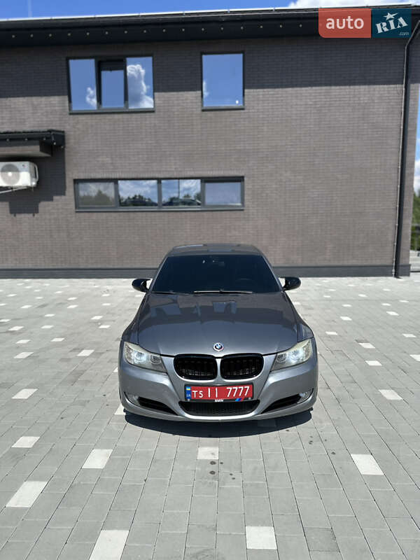 Bmw 3 series (2011)