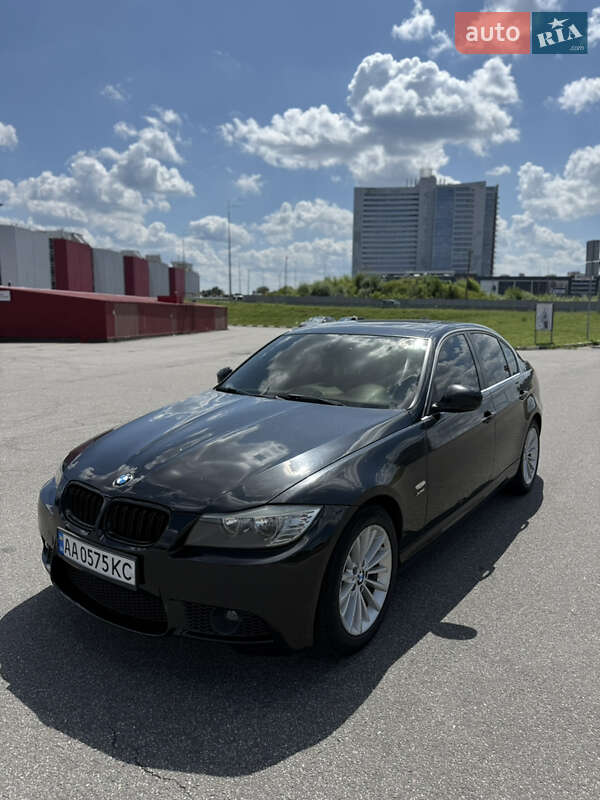 Bmw 3 series (2010)