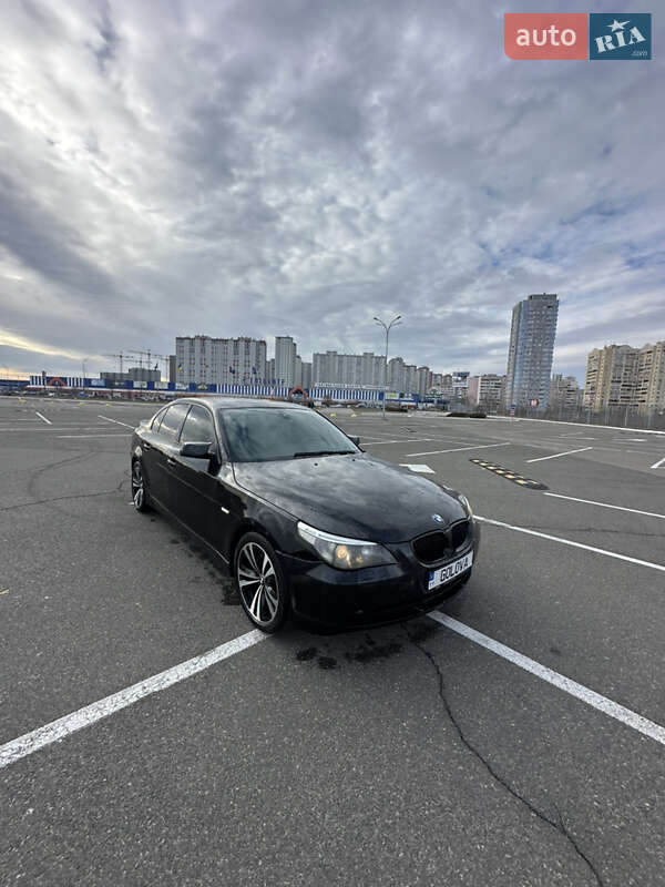 Bmw 520i (2005)