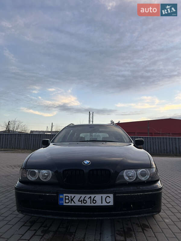 Bmw 5 series (2001)