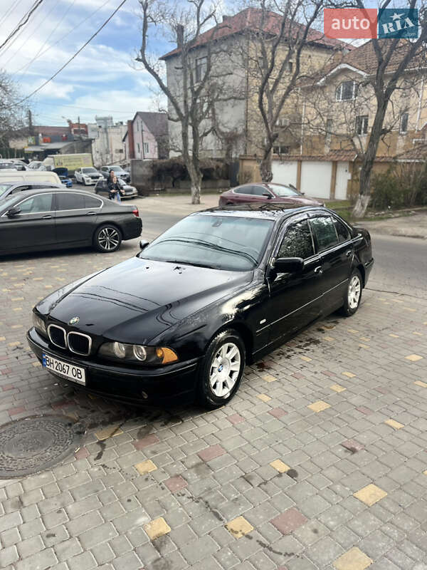Bmw 5 series (2002)