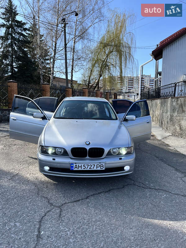 Bmw 5 series (2002)