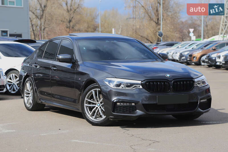Bmw 5 series (2017)