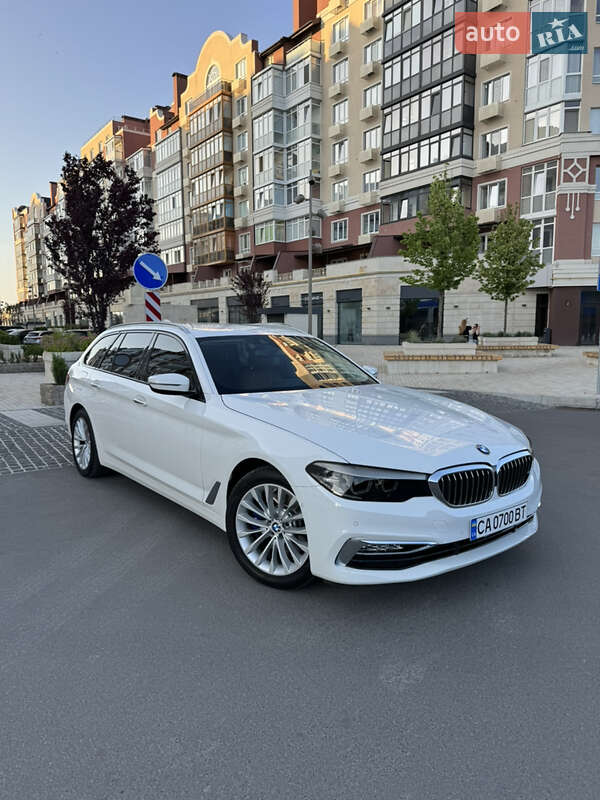 Bmw 5 series (2017)
