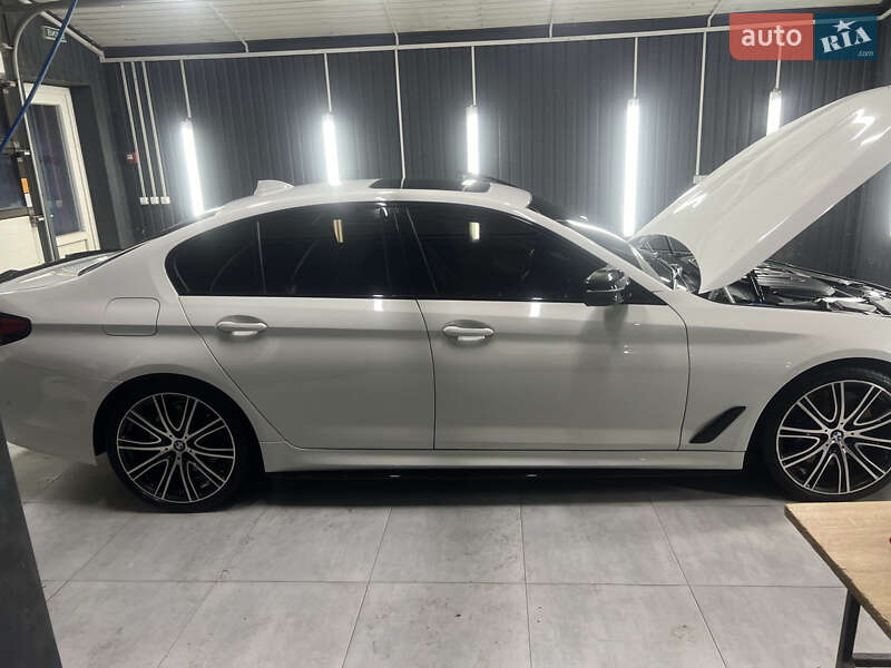 Bmw 5 series (2018)