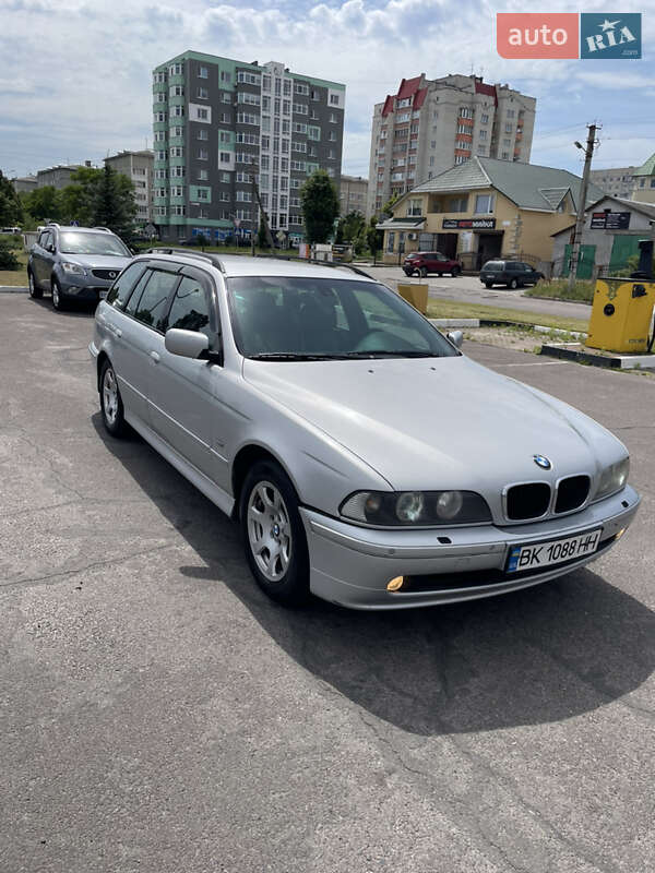 Bmw 5 series (2001)