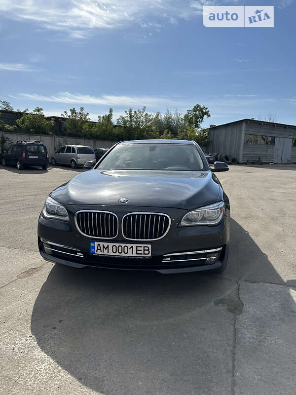 Bmw 7 series (2015)