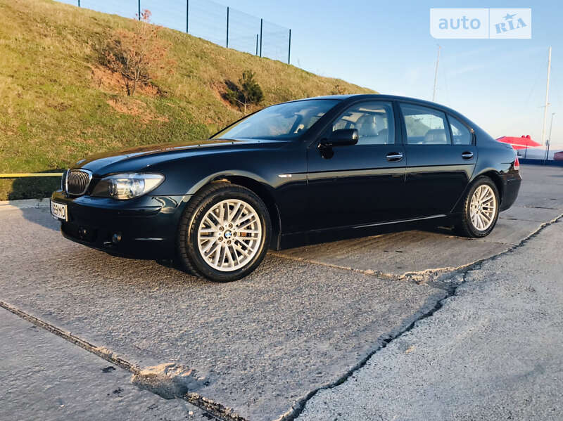 Bmw 750il (2006)