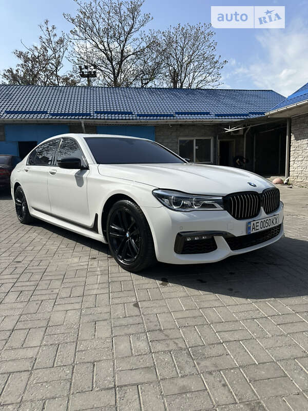 Bmw 7 series (2017)