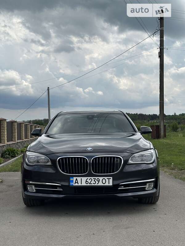 Bmw 7 series (2012)