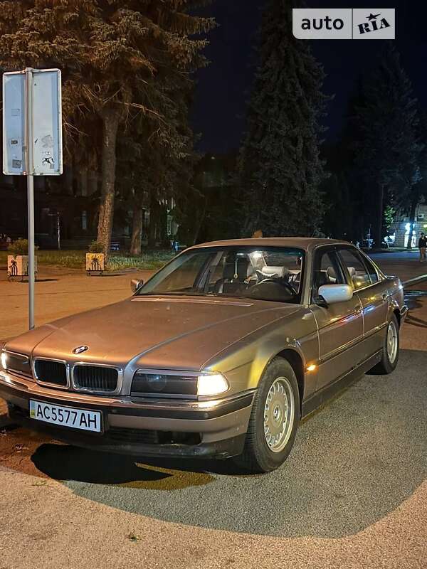Bmw 7 series (1994)