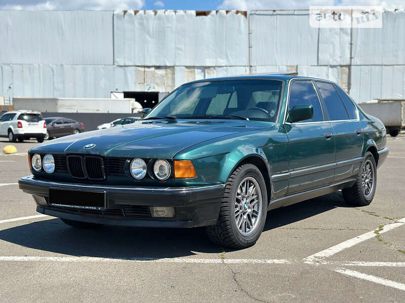Bmw 7 series (1990)