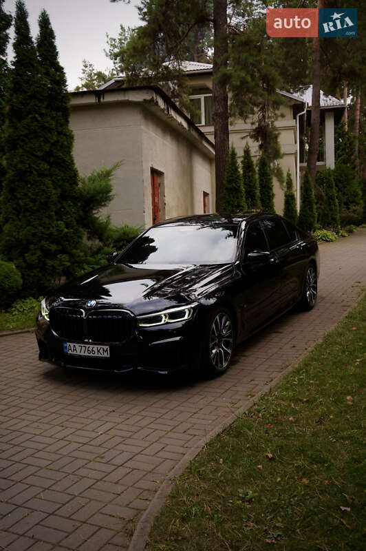 Bmw 740 (2022)