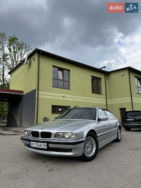 Bmw 7 series (2001)